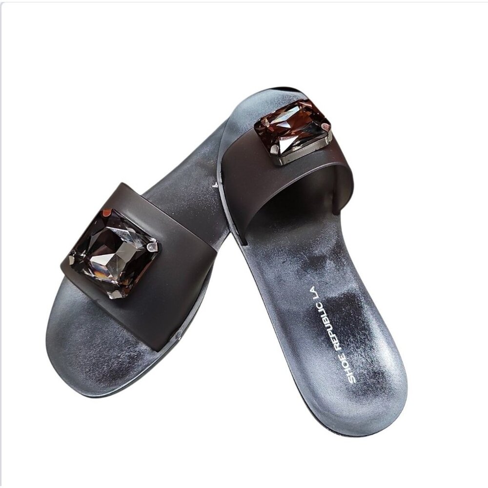 Black Slides With Oversized Gemstone Embellishment - Picture 3 of 7